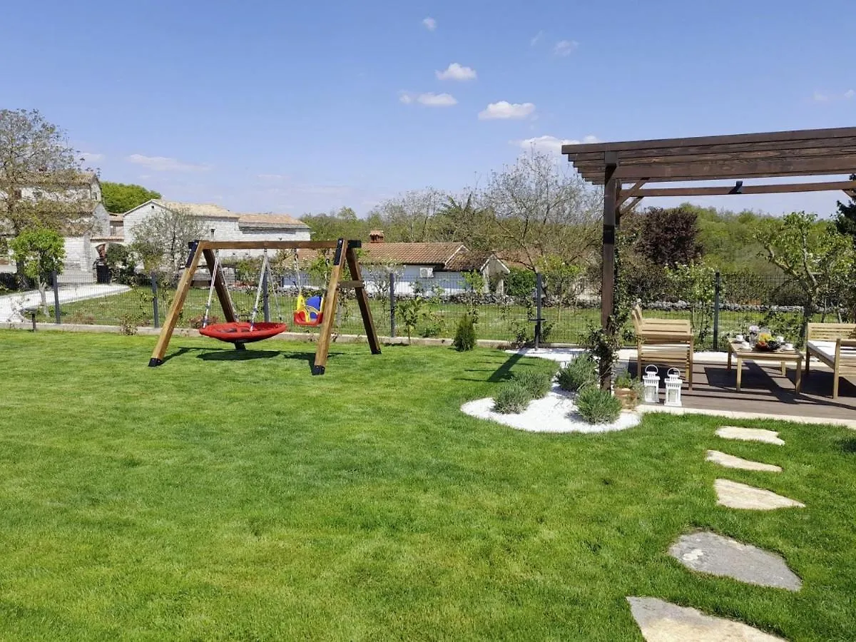 Villa Stare Brajde In Vela Traba - Haus Fuer 6 Personen Pazin Croatia