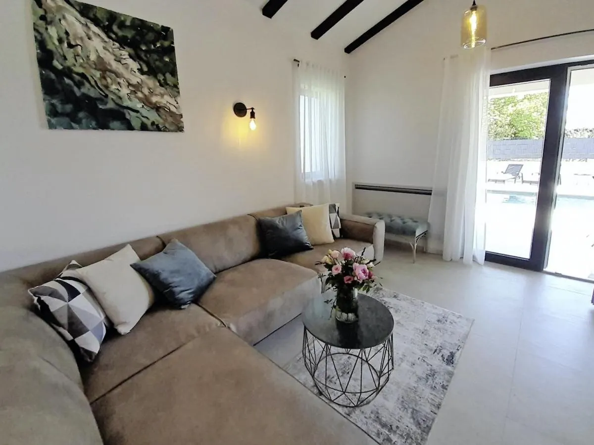 Villa Stare Brajde In Vela Traba - Haus Fuer 6 Personen Pazin Croatia