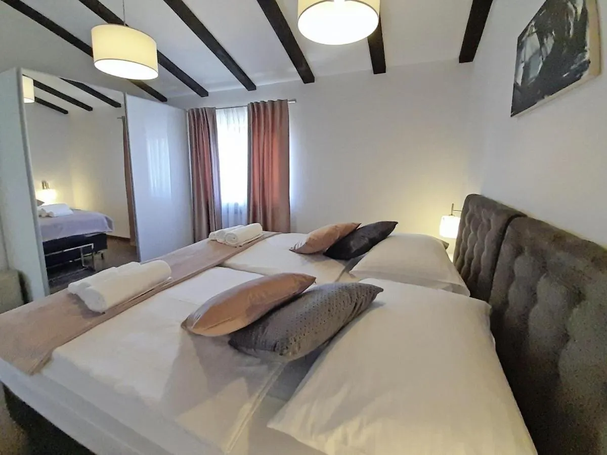 Villa Stare Brajde In Vela Traba - Haus Fuer 6 Personen Pazin