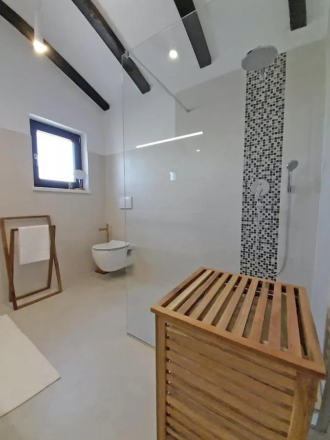 Villa Stare Brajde In Vela Traba - Haus Fuer 6 Personen Pazin 0*,  Croatia